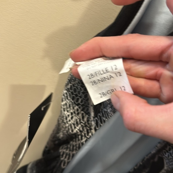 Minnesota gophers training swim suit - Picture 4 of 5